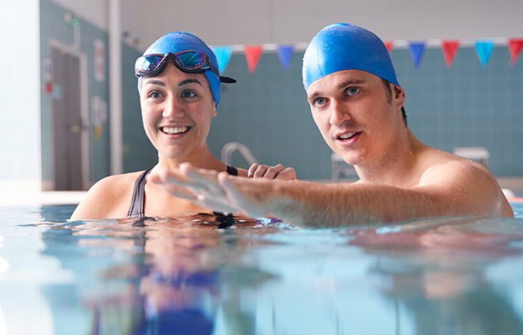 Can adults benefit from private swimming lessons?